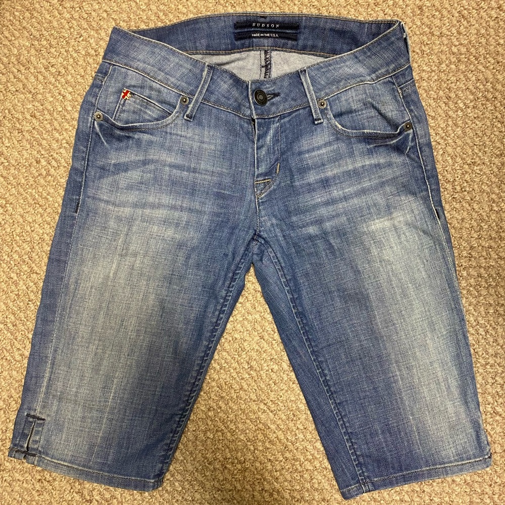 Hudson 24 Denim Jean Bermuda Shorts EUC